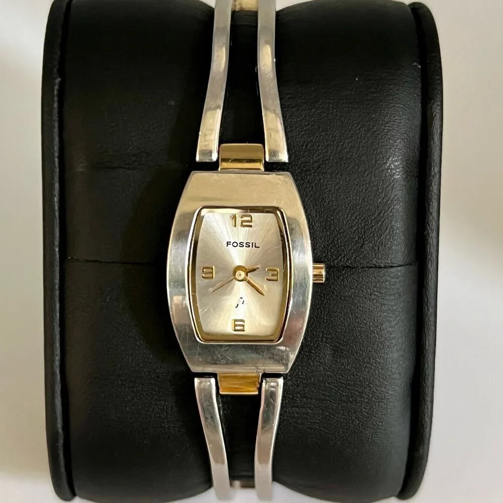 FOSSIL Ladies Petite Silver Tone Watch